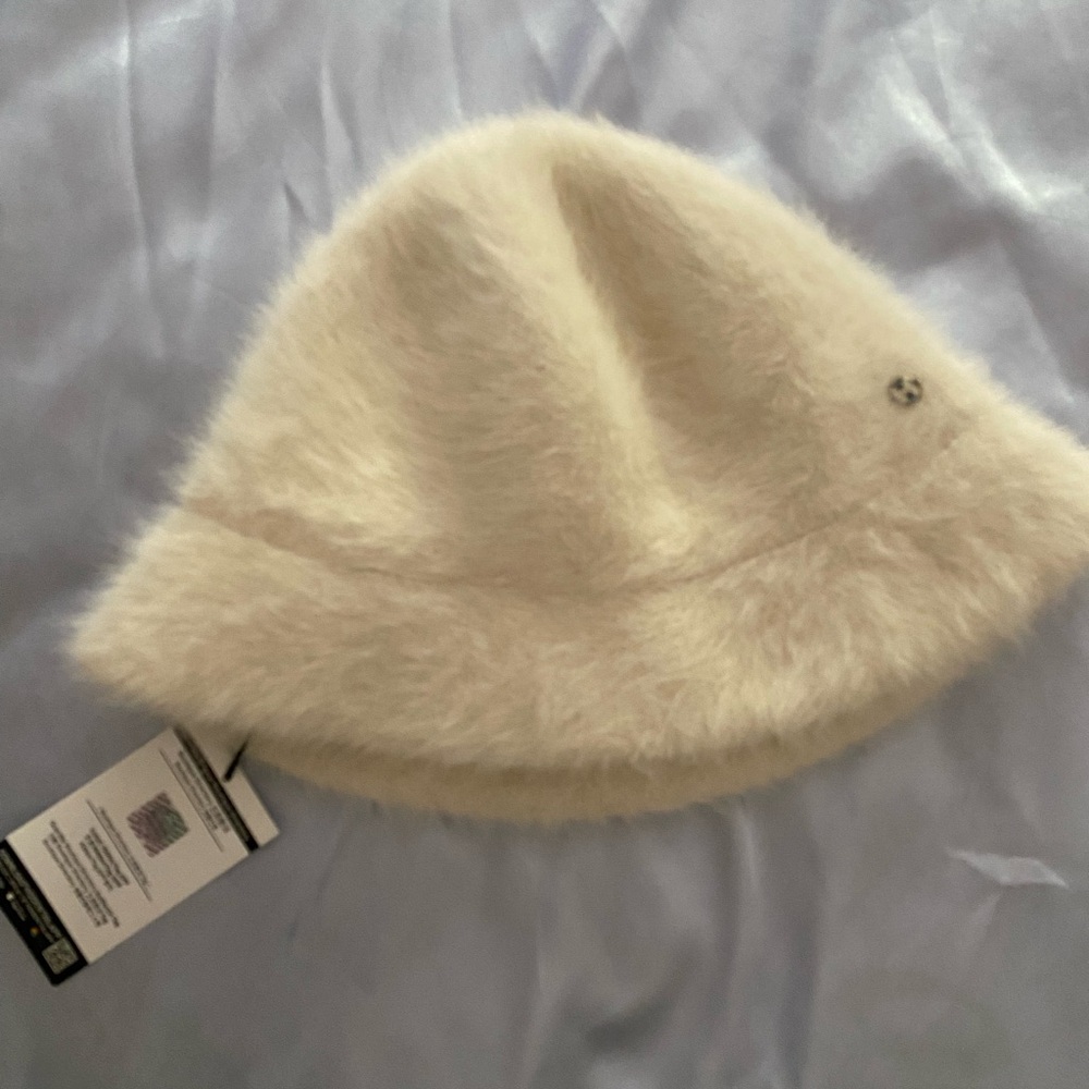 Faux Fur Cream Bucket Hat - Women's Cozy Winter Hat